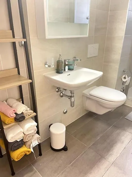 Apartament Celui Qui Est Au Centre Genewa